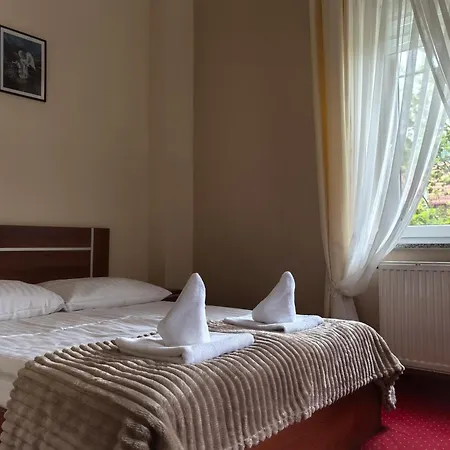 Bed & Breakfast Dom Na Bialej Dolinie *